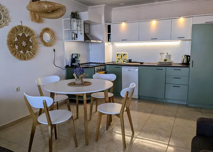 Beachfront Apartament *