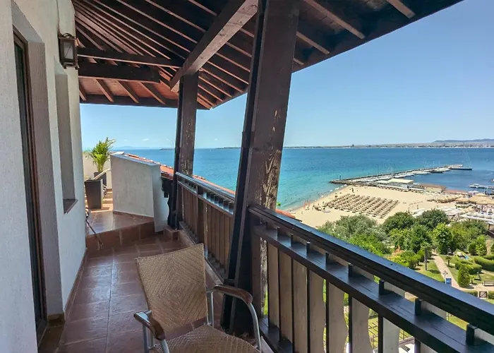 Beachfront Apartament *